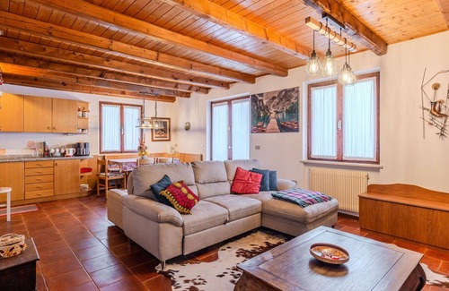 Sfruz Apartment | Beautiful apartment for 5 people with WIFI, TV and terrace