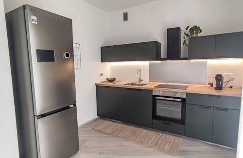 Ravina Apartment | Beautiful apartment for 4 people with WIFI, TV, patio and pets allowed