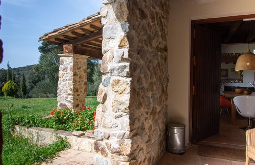 Vidreres House | Beautiful apartment in country house in the middle of nature