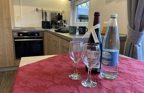Wemding House | Beautiful apartment in villa for 4 guests with WIFI, A/C, TV, terrace, pets allowed and parking