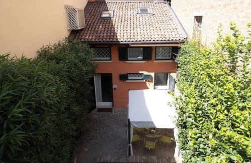 Historic Center Apartment | Beautiful apartment Isaia Garden