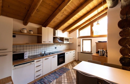 Bellamonte Apartment | Beautiful apartment for 10 people with WIFI, TV, pets allowed and parking
