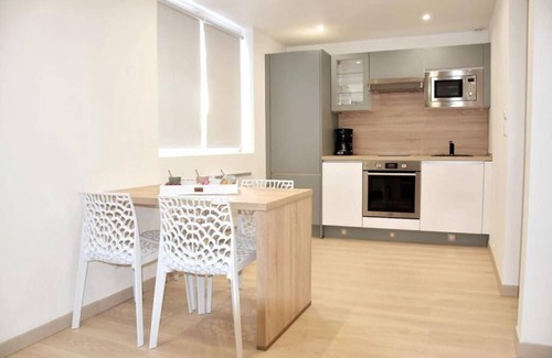 Lens Apartment | Beautiful apartment located in the Louvre-Bollaert district