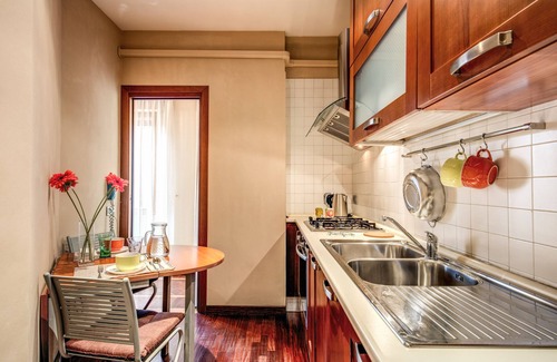 Quartiere XIII Aurelio Apartment | Beautiful apartment near San Pietro. Comfortable, silent, WI-FI, accessories.