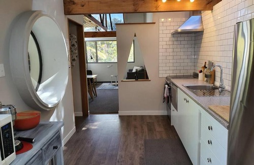 Picton Apartment | Beautiful Apartment Surrounded by Native Bush