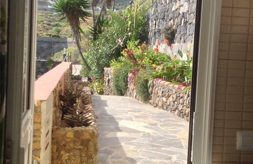 Buen Paso Apartment | BEAUTIFUL APARTMENT WITH POOL OWN TERRACE & STUNNING VIEWS OF MT TEIDE & SEA