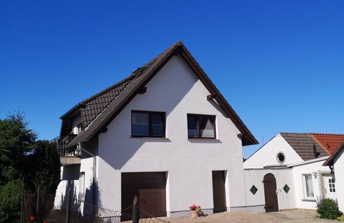 Lauterbach Apartment | Beautiful apartment with 2 bedrooms, balcony and garden near the harbor