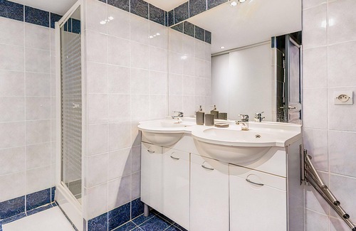 1st Arrondissement Apartment | Beautiful Apt close to The Park Longchamp
