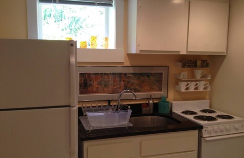 Takoma Park Apartment | Beautiful apt. in Historic Takoma
