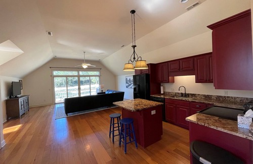 Vass House | Beautiful Barn Apartment - 4 miles from downtown Southern Pines