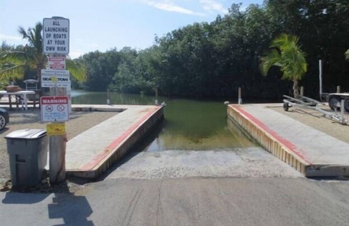 Key Largo RV Rental | Beautiful Bayfront Tropical Oasis