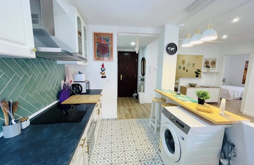 Distrito Llano Apartment | Beautiful bright and recently refurbished apartment 5 min walk to centre