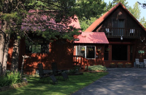 Island Park Cabin | Beautiful cabin nestled in the whispering Aspens of Island Park, Idaho. 5 STAR!