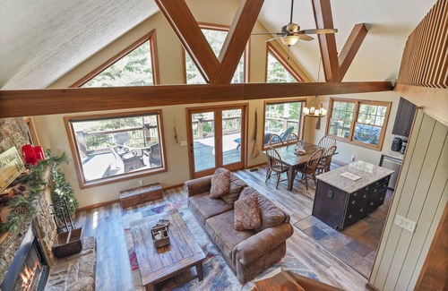 Logan Cabin | Beautiful Cabin Nestled Among Majestic White Pines