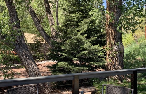 La Veta House | Beautiful Cabin on Curchara River