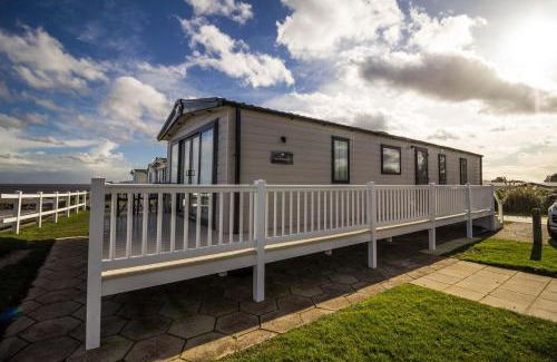 Hopton on Sea Other | Beautiful Caravan With Stunning Sea Views At Haven Hopton Ref 80001H