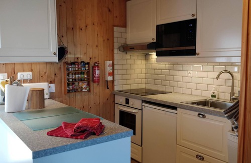 Thollon-les-Memises Ski Chalet | Beautiful Chalet for 8 people, 4 bedrooms, 3 bathrooms and beautiful views
