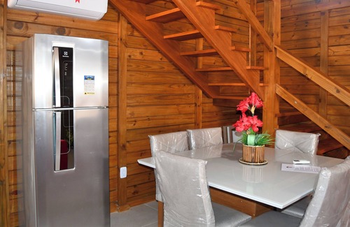 Itaipava Ski Chalet | Beautiful chalet 450 meters from the beach, high standard, pets allowed!