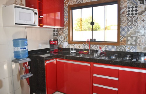 Itaipava Ski Chalet | Beautiful chalet 450 meters from the beach, high standard, pets allowed!