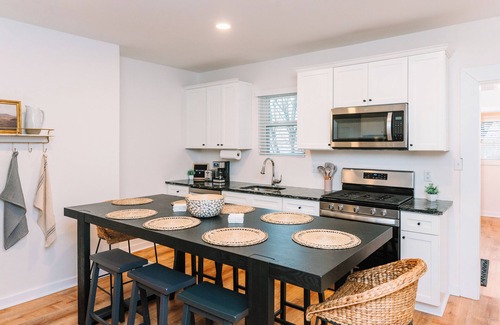 Pittsburgh House | Beautiful City Views - Spacious - Great for Large Groups - Best Location