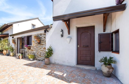 Motta San Giovanni House | Beautiful cottage with plenty of space for the whole family.