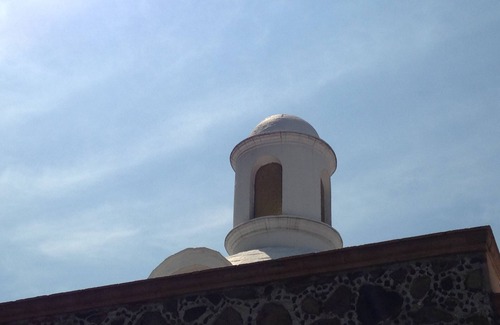 Cuernavaca House | Beautiful colonial house in gated street with security