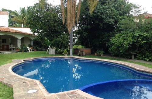Cuernavaca House | Beautiful colonial house in gated street with security
