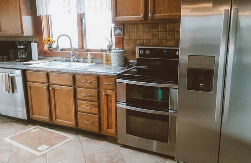Elizabeth Cabin | Beautiful compound, 10 mile views, on 300 acre ranch, next to Galena Territory