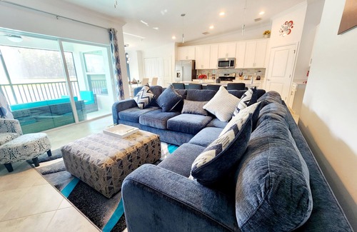 Immokalee Condo | Beautiful Condo located on Golf Course in a 24x7 guarded Gated Community!