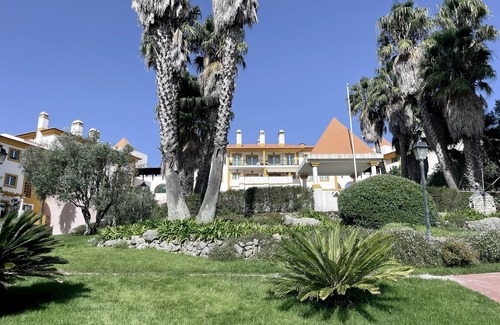Sao Pedro de Penaferrim Condo | Beautiful Condo with Pool in a Golf Community in Sintra