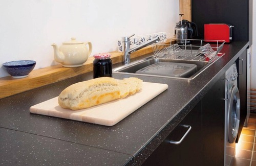 Saltash House | Beautiful converted watermill in a secluded river valley near the sea