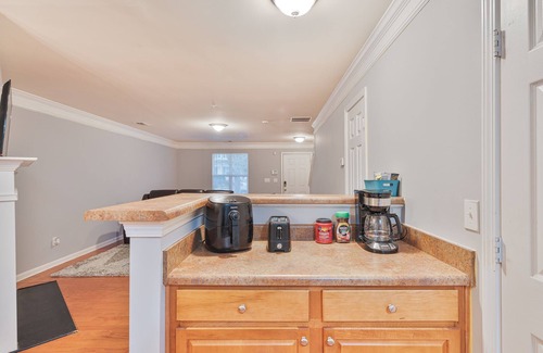 Atlanta House | Beautiful Cozy 3-Bedroom Townhome Retreat