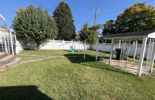 Columbus House | beautiful cozy home close to highways and five minutes from downtown