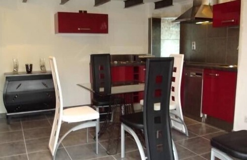 Millau Apartment | Beautiful duplex in detached house