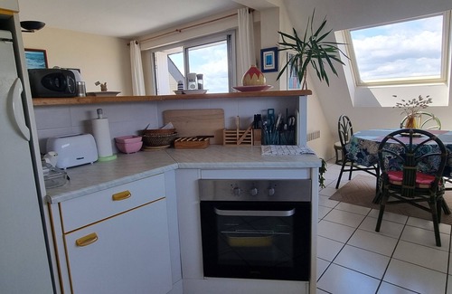 Concarneau Apartment | Beautiful duplex with sea view balcony at Le Cabellou in Concarneau