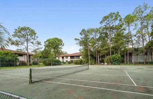 Kings Lake Condo | BEAUTIFUL East Naples, 2 Bedroom with Office in sought after KINGS LAKE!