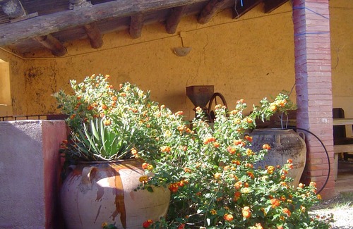 Banyeres del Penedes Cottage | Beautiful house for 5 people with garden.