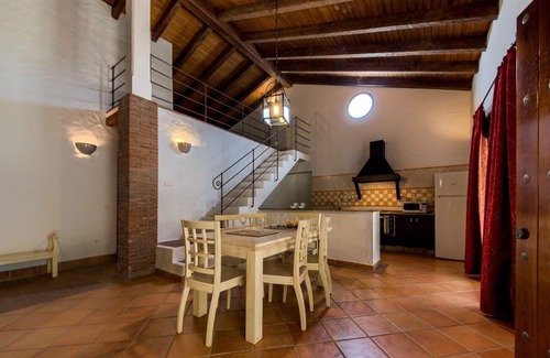 Conil de la Frontera Cottage | Beautiful Cortijo El Olivo House, next to the pool - 3 Bedrooms