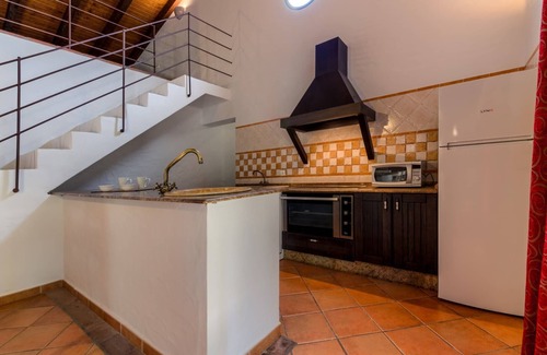 Conil de la Frontera Cottage | Beautiful Cortijo El Olivo House, next to the pool - 3 Bedrooms
