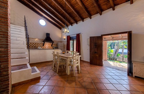 Conil de la Frontera Cottage | Beautiful Cortijo El Olivo House, next to the pool - 3 Bedrooms