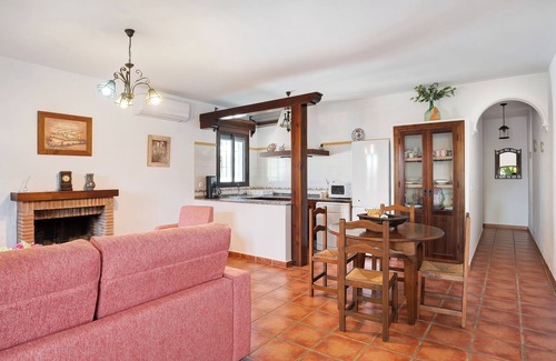 Conil de la Frontera House | Beautiful Home Casa Villanueva 1 with Private Pool, Garden, Terrace & Wi-Fi