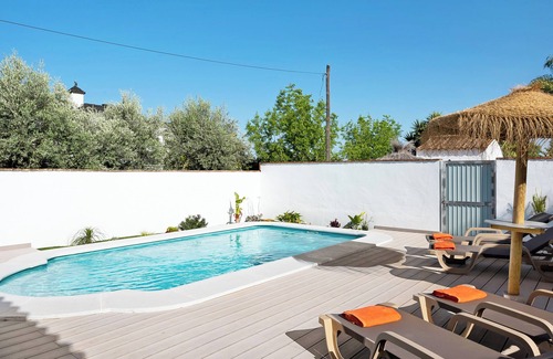 Conil de la Frontera House | Beautiful Home Casa Villanueva 1 with Private Pool, Garden, Terrace & Wi-Fi
