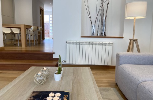 Santander Apartment | Beautiful flat 100 metres from the beach with garage.