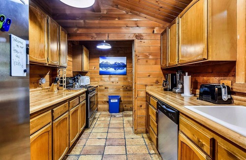 Cazadero House | Beautiful Forest Hideaway - Hot Tub, Trees, Views and Privacy
