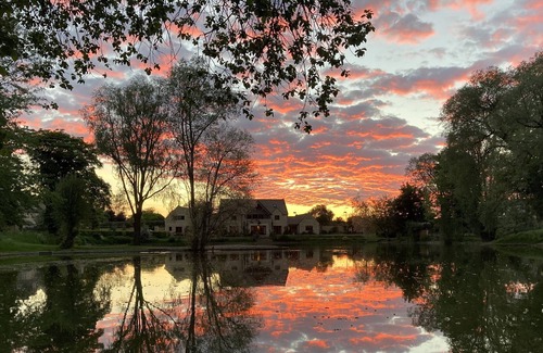 Bourton-on-the-Water Apartment | Beautiful View Of Lake