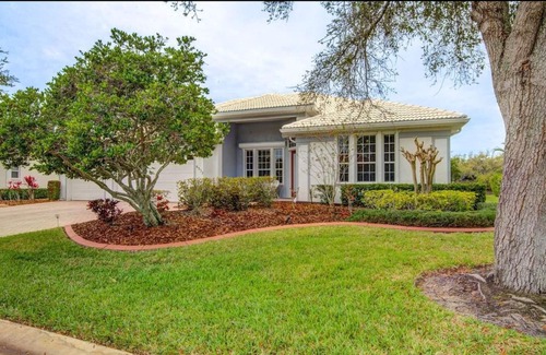 Braden River House | Beautiful heated pool property, close to downtown Sarasota and beaches