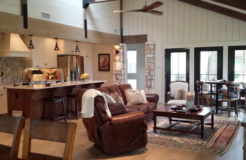 Kerrville House | Beautiful Hilltop Villa on 18th fairway