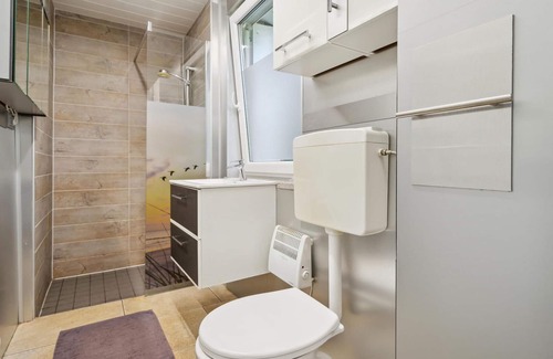 Bungalowdorf an der Talsperre House | Beautiful home in Zeulenroda-Triebes