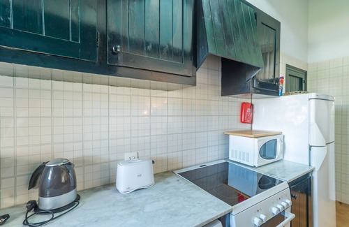 Binisafua House | Beautiful Holiday Home in Residential Complex with Pool, Wi-Fi, Terrace and Lawn