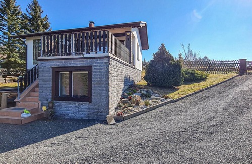 Adorf House | Beautiful home in Adorf/OT Leubetha